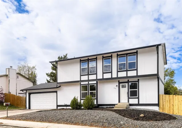 Photo 1 of Single family home for sale at 3961 S Helena St, Aurora, CO 80013 | MLS# 8021235 | Listing updated on 2026-10-23