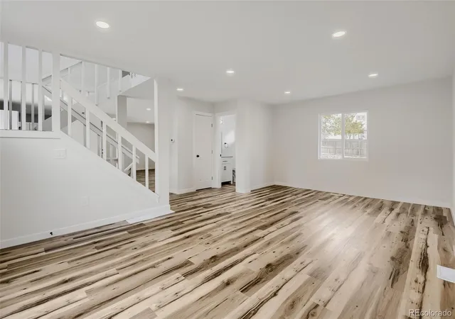 Photo 2 of Single family home for sale at 3961 S Helena St, Aurora, CO 80013 | MLS# 8021235 | Listing updated on 2026-10-23