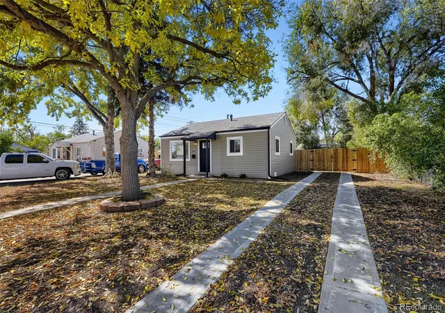 Photo 3 of Single family home for sale at 1481 S Meade St, Denver, CO 80219 | MLS# 3541019 | Listing updated on 2026-10-23