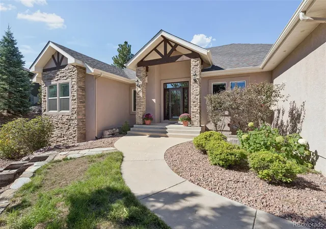 Photo 1 of Single family home for sale at 147 Metcalf Ln, Monument, CO 80132 | MLS# 4898188 | Listing updated on 2026-10-22