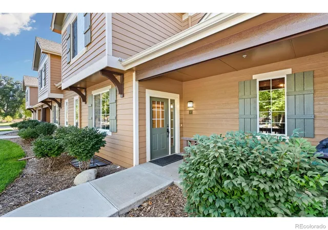Photo 3 of Condo for sale at 607 Cowan St #2, Fort Collins, CO 80524 | MLS# IR1071009 | Listing updated on 2026-10-26