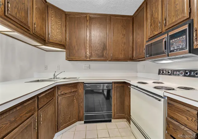 Photo 3 of Condo for sale at 3470 S Poplar St #302, Denver, CO 80224 | MLS# 5308556 | Listing updated on 2026-10-27