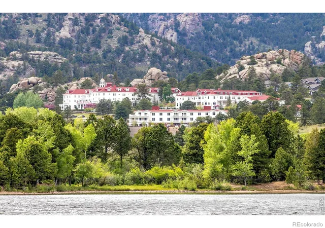 Photo 3 of Single family home for sale at 1665 Continental Peaks Cir, Estes Park, CO 80517 | MLS# IR1071012 | Listing updated on 2026-10-22