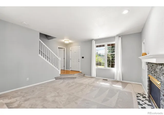 Photo 3 of Single family home for sale at 407 E Baseline Rd, Lafayette, CO 80026 | MLS# IR1071015 | Listing updated on 2026-10-24