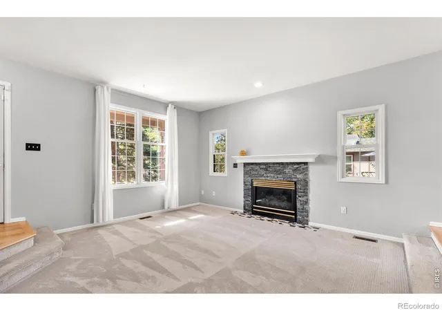 Photo 4 of Single family home for sale at 407 E Baseline Rd, Lafayette, CO 80026 | MLS# IR1071015 | Listing updated on 2026-10-24