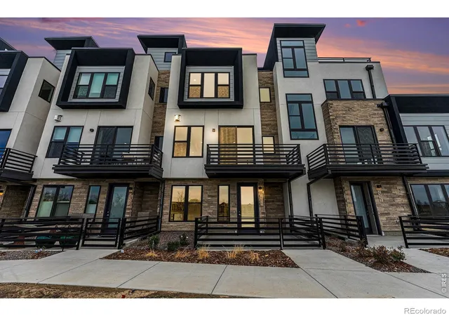 Photo 1 of Townhouse for sale at 2323 Lakeshore Ln #11, Louisville, CO 80027 | MLS# IR1071017 | Listing updated on 2026-10-23