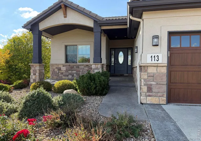 Photo 3 of Single family home for sale at 113 Scenic Ct, Loveland, CO 80537 | MLS# IR1071024 | Listing updated on 2026-10-28