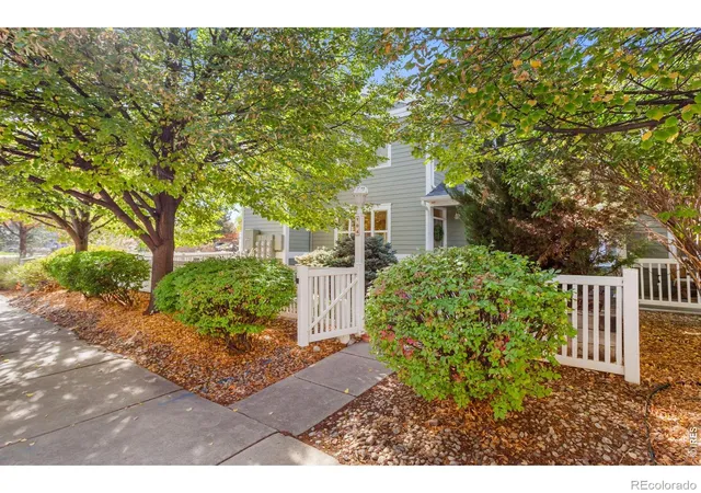 Listing Photo 5 - Condo for sale in building located at 2051 Grays Peak Dr, Loveland, CO 80538 - Unit #104