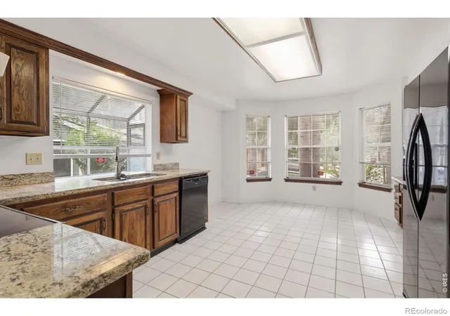 Photo 4 of Single family home for sale at 11423 W Sharkstooth Peak, Littleton, CO 80127 | MLS# IR1071033 | Listing updated on 2026-10-22