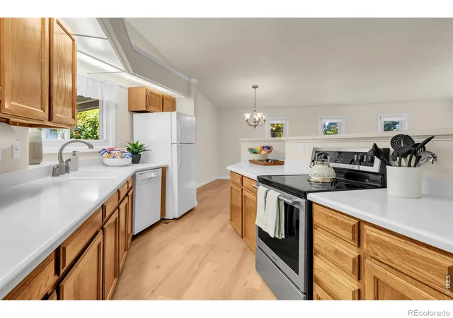 Photo 4 of Single family home for sale at 41 Ruth Rd, Broomfield, CO 80020 | MLS# IR1071052 | Listing updated on 2026-10-28