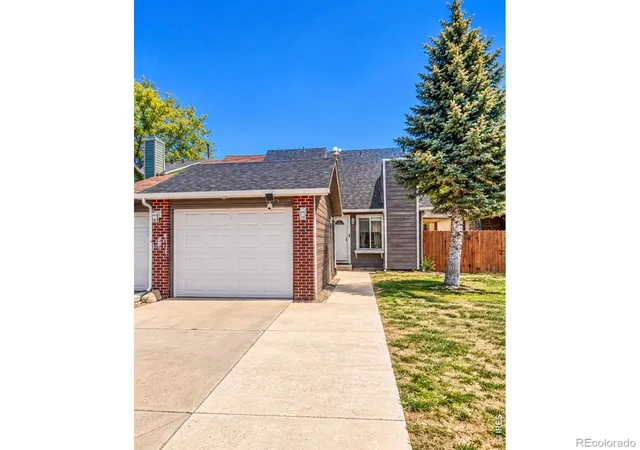 Photo 1 of Townhouse for sale at 19073 E 16th Avenue, Aurora, CO 80011 | MLS# IR1071056 | Listing updated on 2026-10-22