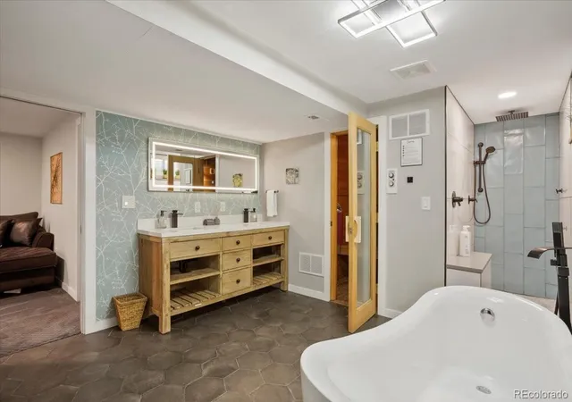 Photo 3 of Sale Pending at 6053 Uno St, Arvada, CO 80003 | MLS# 2724879 | Listing updated on 2026-10-26