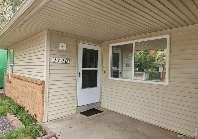 Photo 3 of House for sale at 1720-1722 Meadow St, Longmont, CO 80501 | MLS# IR1071058 | Listing updated on 2026-10-22