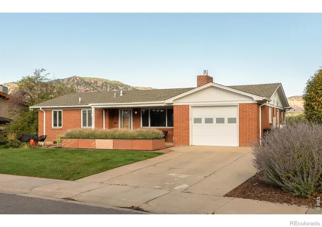 Photo 3 of Single family home for sale at 2003 Balsam Dr, Boulder, CO 80304 | MLS# IR1071062 | Listing updated on 2026-10-23