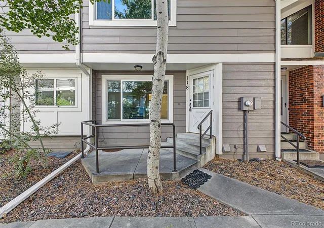 Photo 3 of Townhouse for sale at 6585 W 84th Way #118, Arvada, CO 80003 | MLS# 7286021 | Listing updated on 2026-10-28