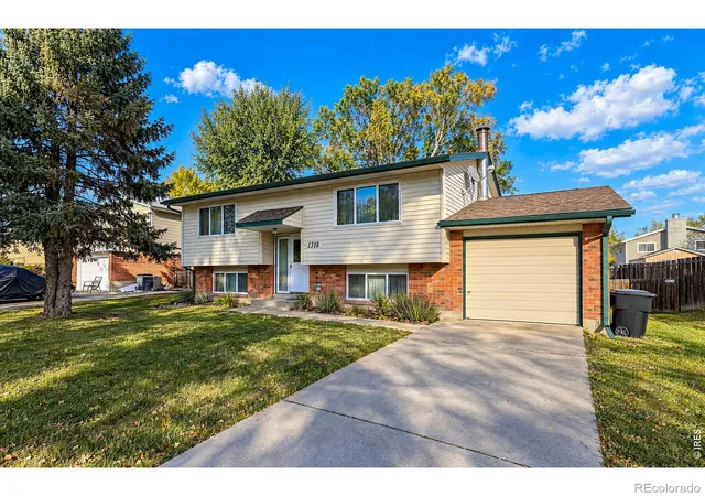 Photo 2 of Single family home for sale at 1318 S Grant St, Longmont, CO 80501 | MLS# IR1071074 | Listing updated on 2026-10-22