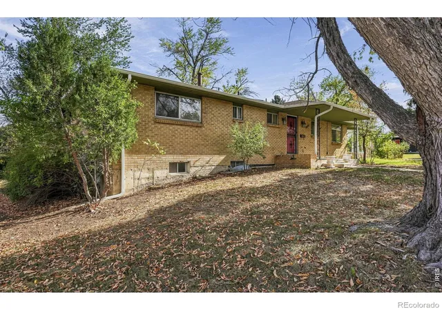 Photo 3 of Single family home for sale at 6974 S Lakeview St, Littleton, CO 80120 | MLS# IR1071082 | Listing updated on 2026-10-22