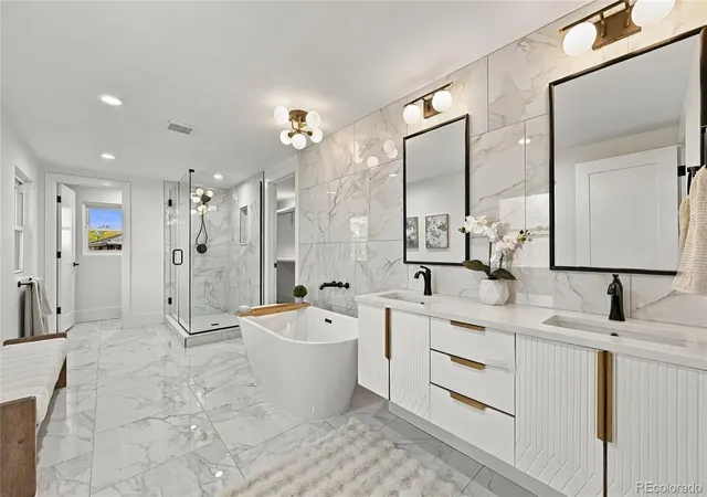 Photo 3 of Single family home for sale at 3966 S Magnolia Way, Denver, CO 80237 | MLS# 2204682 | Listing updated on 2026-10-23