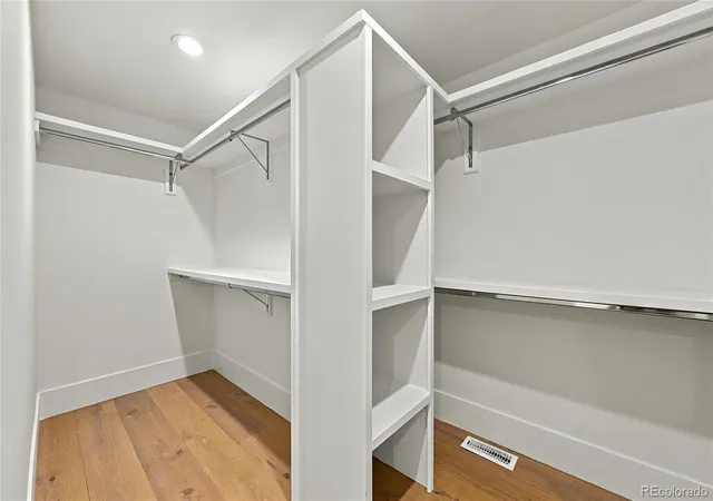 Photo 4 of Single family home for sale at 3966 S Magnolia Way, Denver, CO 80237 | MLS# 2204682 | Listing updated on 2026-10-23