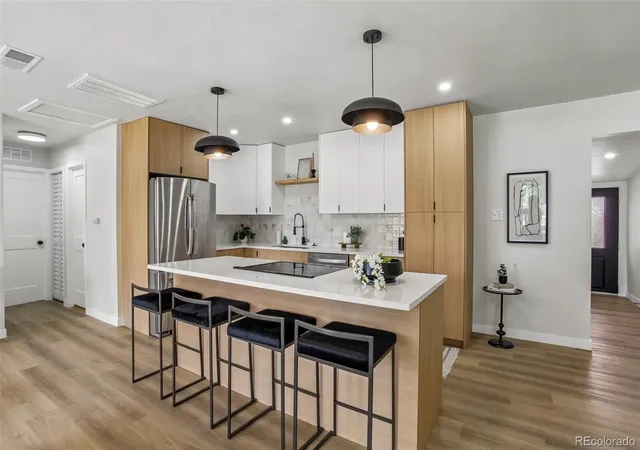 Photo 3 of Single family home for sale at 3273 S Elm St, Denver, CO 80222 | MLS# 7015143 | Listing updated on 2026-10-23