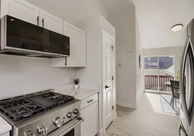 Photo 4 of Single family home for sale at 4918 S Sedalia Way, Aurora, CO 80015 | MLS# 8714930 | Listing updated on 2026-10-24