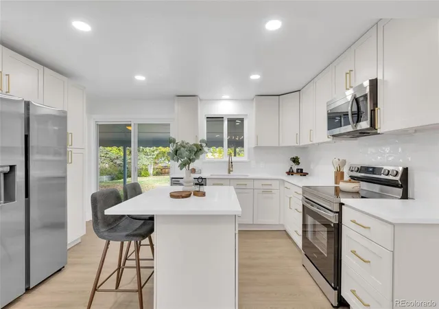 Photo 3 of Single family home for sale at 2907 E Weaver Ave, Centennial, CO 80121 | MLS# 2032064 | Listing updated on 2026-10-28