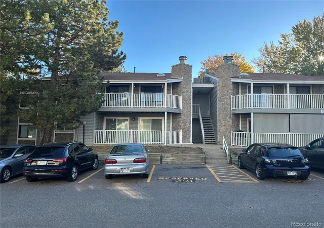 Condo for sale at 902 S Walden St #107, Aurora, CO 80017 | MLS# 8104877