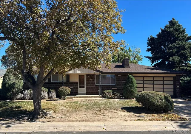 Single family home for sale at 372 Emporia St, Aurora, CO 80010 | MLS# 5883214