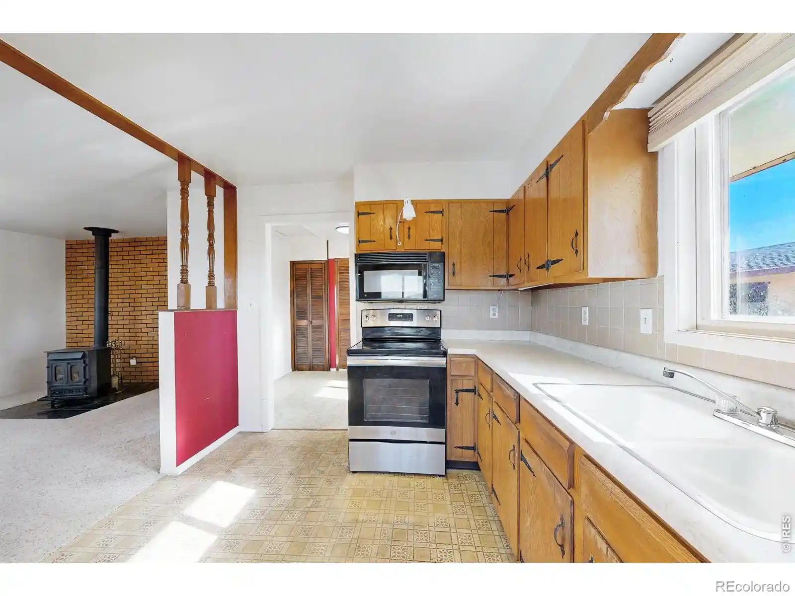 Photo 4 of Single family home for sale at 4920 W County Rd 4, Berthoud, CO 80513 | MLS# IR1071107 | Listing updated on 2026-10-25