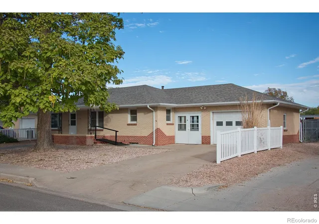 Photo 2 of Single family home for sale at 617 W 6th Avenue, Fort Morgan, CO 80701 | MLS# IR1071110 | Listing updated on 2026-10-26