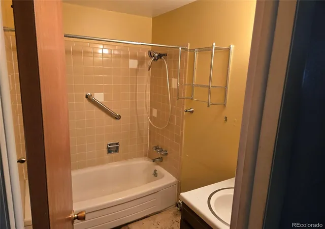 Photo 4 of Single family home for sale at 7156 Jay St, Arvada, CO 80003 | MLS# 4643947 | Listing updated on 2026-10-26