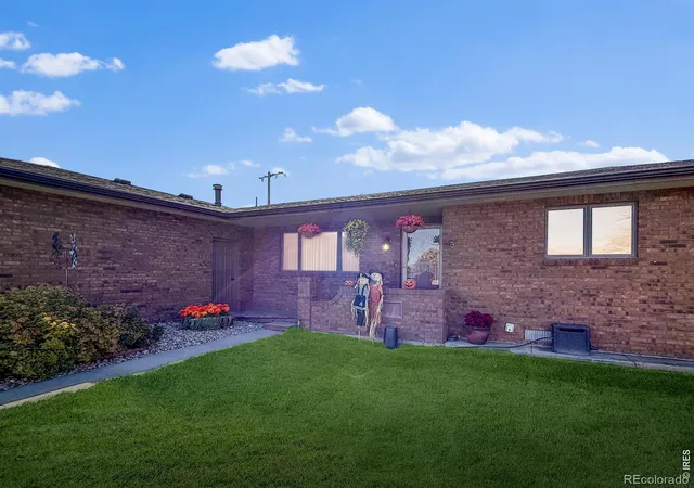 Photo 1 of Single family home for sale at 903 Holly Dr, Sterling, CO 80751 | MLS# IR1071123 | Listing updated on 2026-10-24