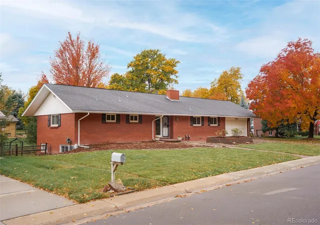 Photo 2 of Single family home for sale at 5420 W Ontario Ave, Littleton, CO 80128 | MLS# 8225493 | Listing updated on 2026-10-28