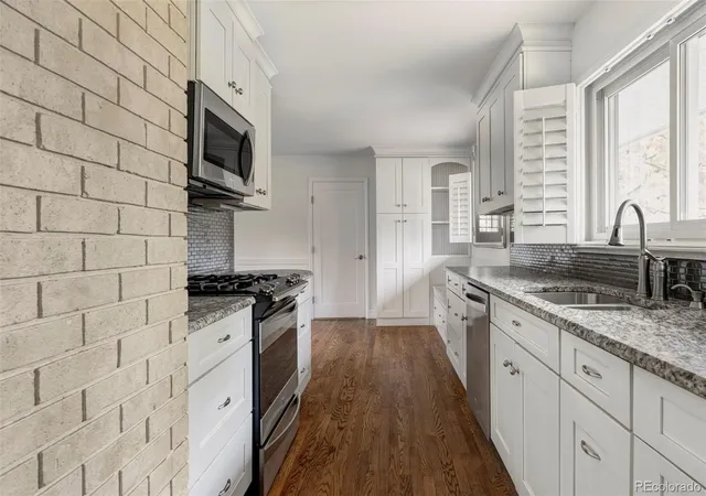 Photo 3 of Single family home for sale at 5420 W Ontario Ave, Littleton, CO 80128 | MLS# 8225493 | Listing updated on 2026-10-28