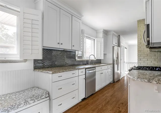 Photo 3 of Single family home for sale at 5420 W Ontario Ave, Littleton, CO 80128 | MLS# 8225493 | Listing updated on 2026-10-28