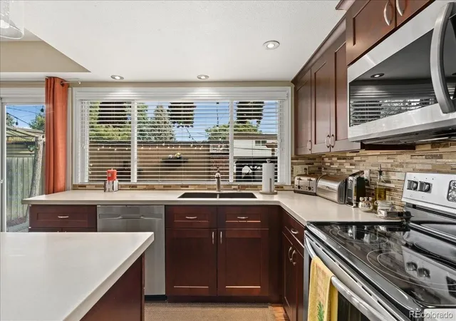 Photo 4 of Condo for sale at 754 S Youngfield Ct, Lakewood, CO 80228 | MLS# 4983012 | Listing updated on 2026-10-27