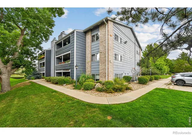 Condo for sale at 4654 White Rock Cir #4, Boulder, CO 80301 | MLS# IR1071142