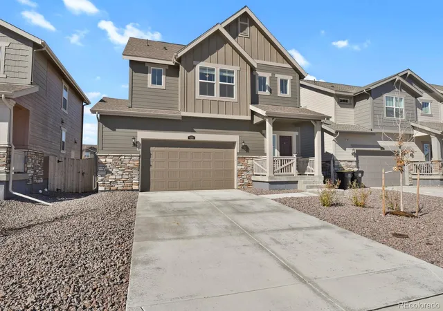 Photo 2 of Single family home for sale at 659 Yankee Boy Loop, Elizabeth, CO 80107 | MLS# 4269644 | Listing updated on 2026-10-28