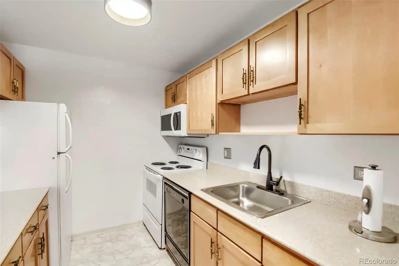 Listing Photo 1 - Condo for sale in building located at 130 N Pearl St, Denver, CO 80203 - Unit #1805
