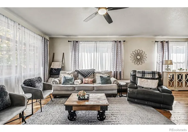 Photo 4 of Single family home for sale at 868 Prairiestar Dr, Berthoud, CO 80513 | MLS# IR1071157 | Listing updated on 2026-10-23