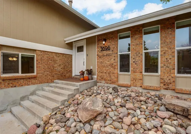 Photo 2 of Single family home for sale at 5698 S Kenton Way, Englewood, CO 80111 | MLS# 8702424 | Listing updated on 2026-10-26