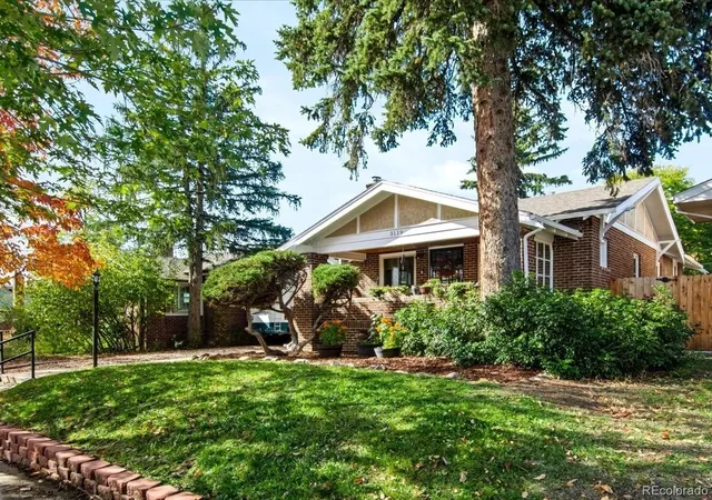 Photo 2 of Single family home for sale at 3119 Ames St, Wheat Ridge, CO 80214 | MLS# 3424710 | Listing updated on 2026-10-30