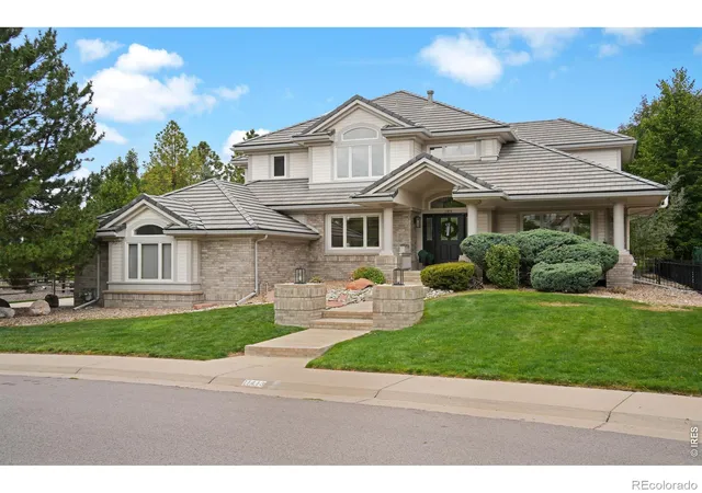 Single family home for sale at 11413 W Asbury Ct, Lakewood, CO 80227 | MLS# IR1071163