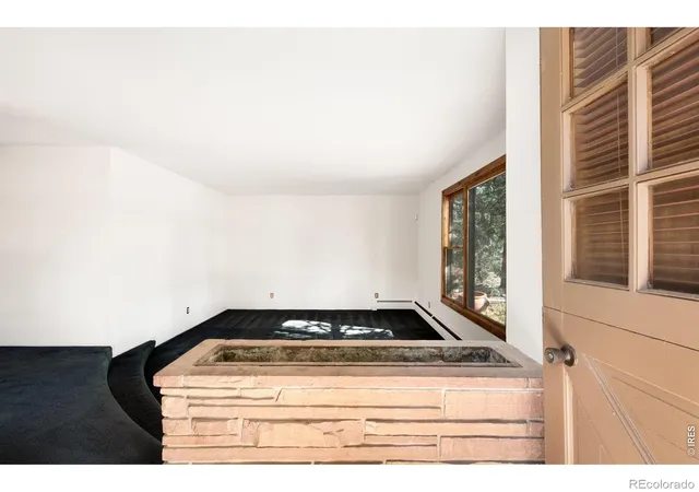 Photo 4 of Single family home for sale at 5511 Pioneer Rd, Boulder, CO 80301 | MLS# IR1071165 | Listing updated on 2026-10-28