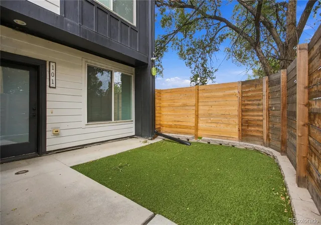 Photo 3 of Townhouse for sale at 4925 W 10th Avenue #101, Denver, CO 80204 | MLS# 1981181 | Listing updated on 2026-10-23