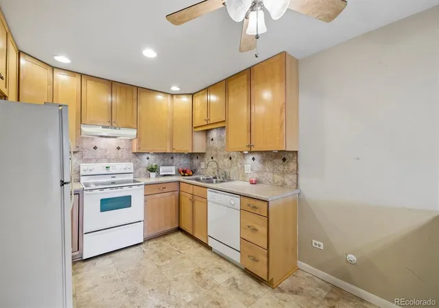Photo 3 of Condo for sale at 650 S Clinton St #2D, Denver, CO 80247 | MLS# 6656324 | Listing updated on 2026-10-27