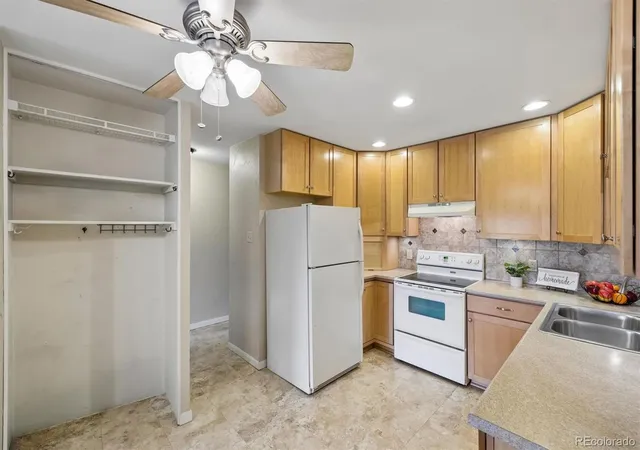 Photo 4 of Condo for sale at 650 S Clinton St #2D, Denver, CO 80247 | MLS# 6656324 | Listing updated on 2026-10-27