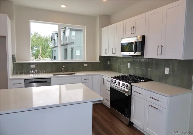 Photo 3 of Townhouse for sale at 5755 Union St, Arvada, CO 80002 | MLS# 3234705 | Listing updated on 2026-10-29
