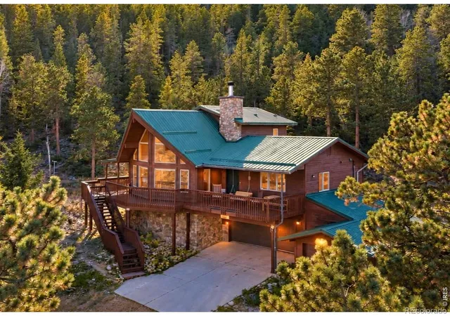 Photo 1 of Single family home for sale at 155 Rockledge Cir, Lyons, CO 80540 | MLS# IR1071198 | Listing updated on 2026-10-26