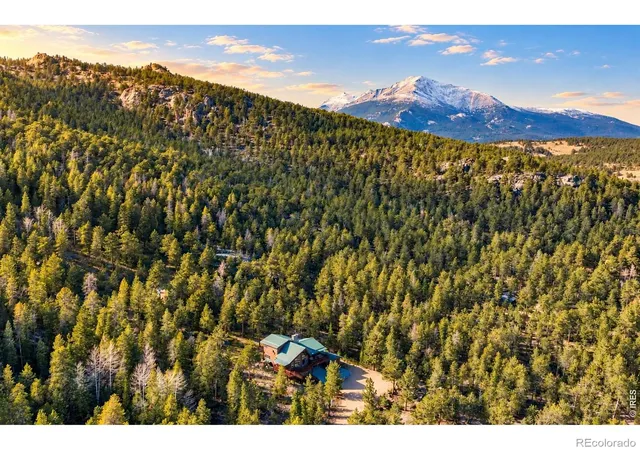 Photo 3 of Single family home for sale at 155 Rockledge Cir, Lyons, CO 80540 | MLS# IR1071198 | Listing updated on 2026-10-26